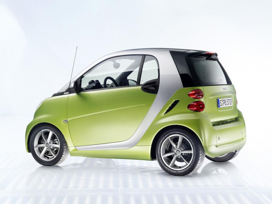  Smart ForTwo Lightshine Edition Coupe (C451) 2010 года  (фото 1 из 1)